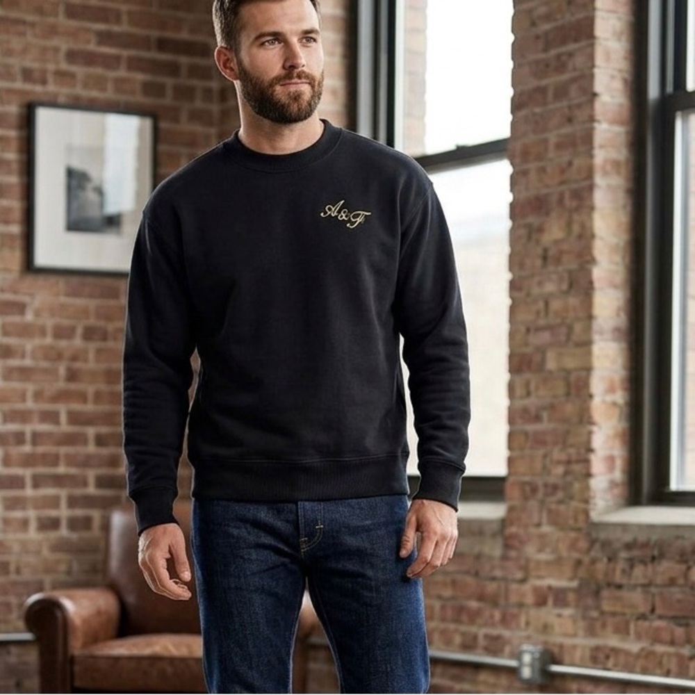 Men’s XL Abercrombie & Fitch Black Crewneck Sweater with Gold A&F Logo sport1474